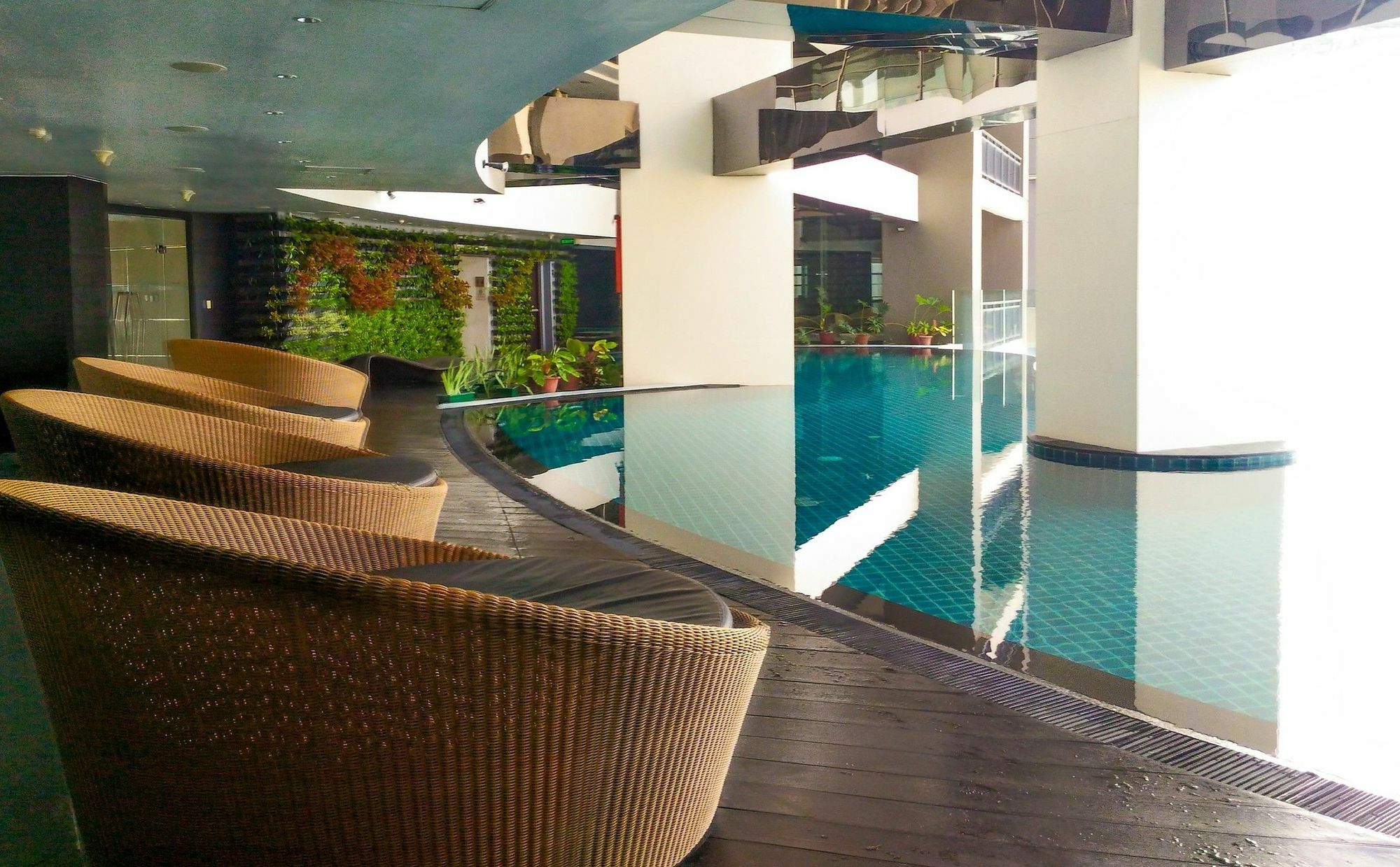 Zen Home Gramercy Residences Makati Makati City Exterior photo